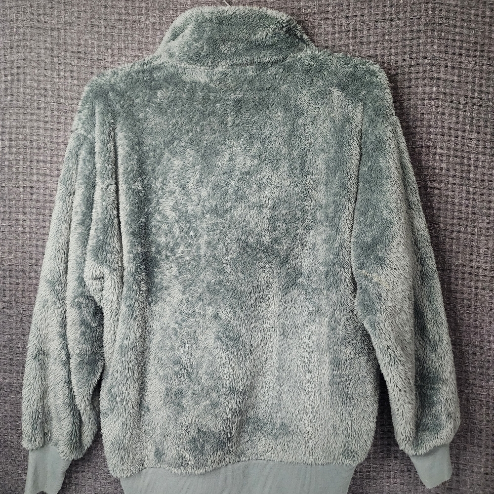 Bluish Green Soft Fuzzzy Oversized Long Sleeve By Express One Eleven Size XS - Picture 5 of 6
